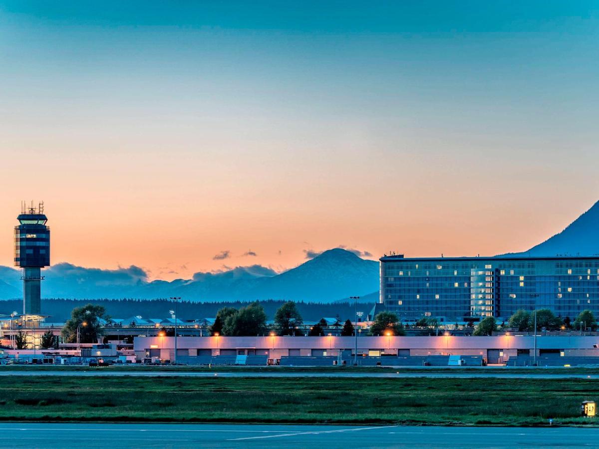 Fairmont Vancouver Airport In-Terminal Hotel Richmond Exterior foto